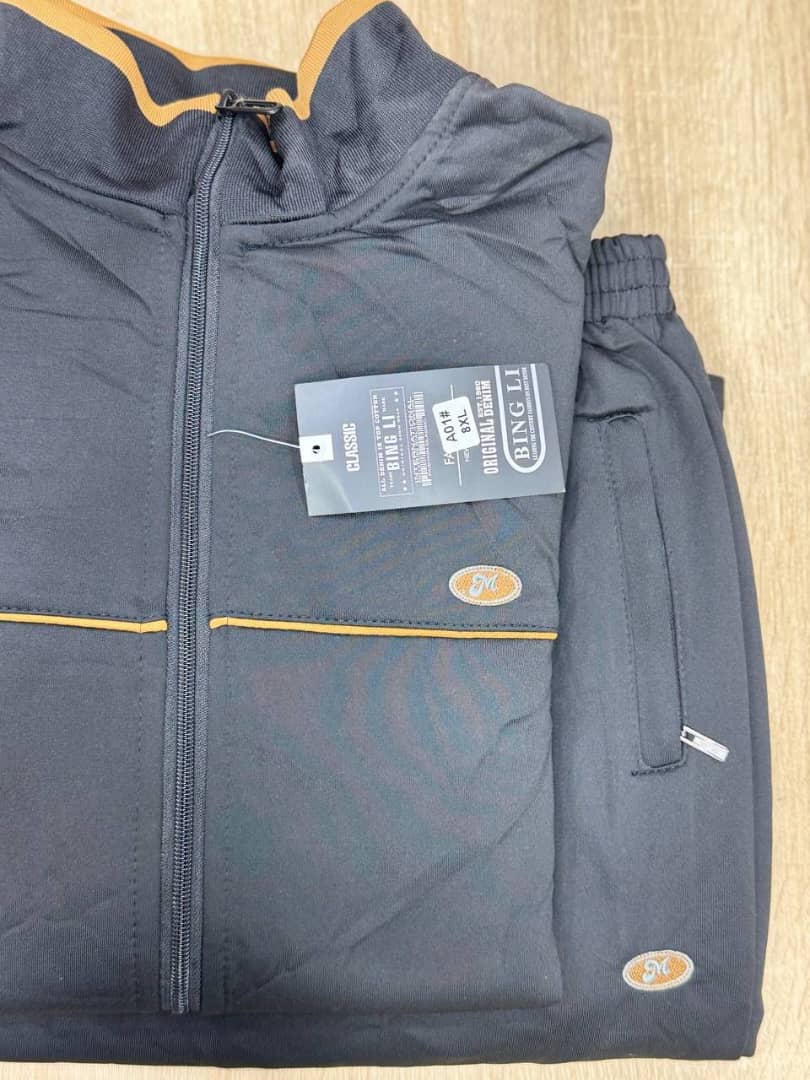 طقم رياضي رجالي